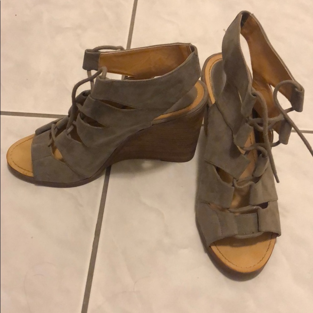 Suede gladiator wedge